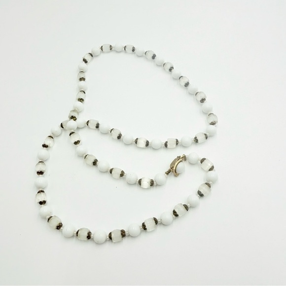 Vintage Long White Milk Glass Beaded Necklace - Picture 5 of 11